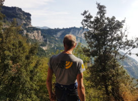 (Italiano) Coi piedi, di Erri De Luca